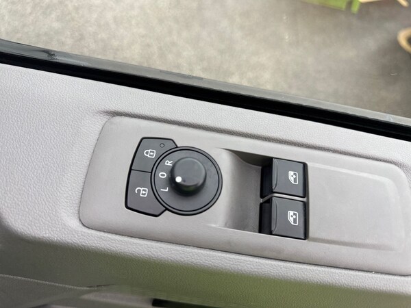 Used Volkswagen Transporter 2025 for sale - 76141412: Photo 19