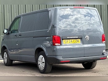 Used Volkswagen Transporter 2024 for sale - 76224553: Photo 2