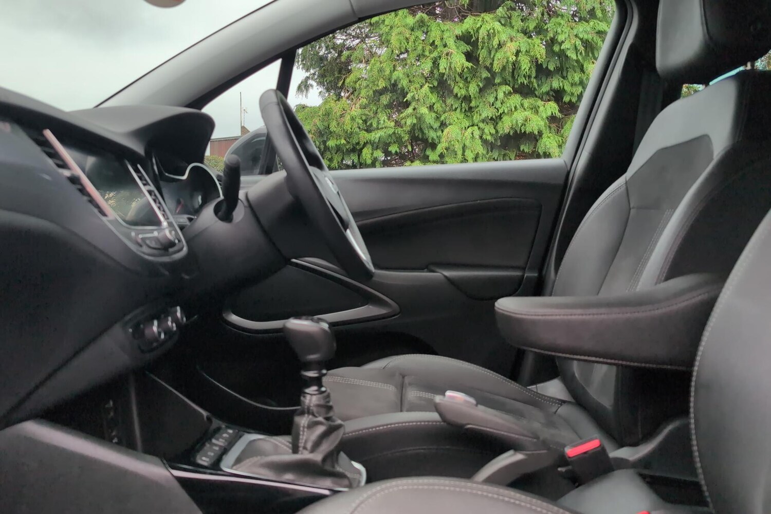 Used Vauxhall Crossland 2024 for sale - 76461097: Photo 5