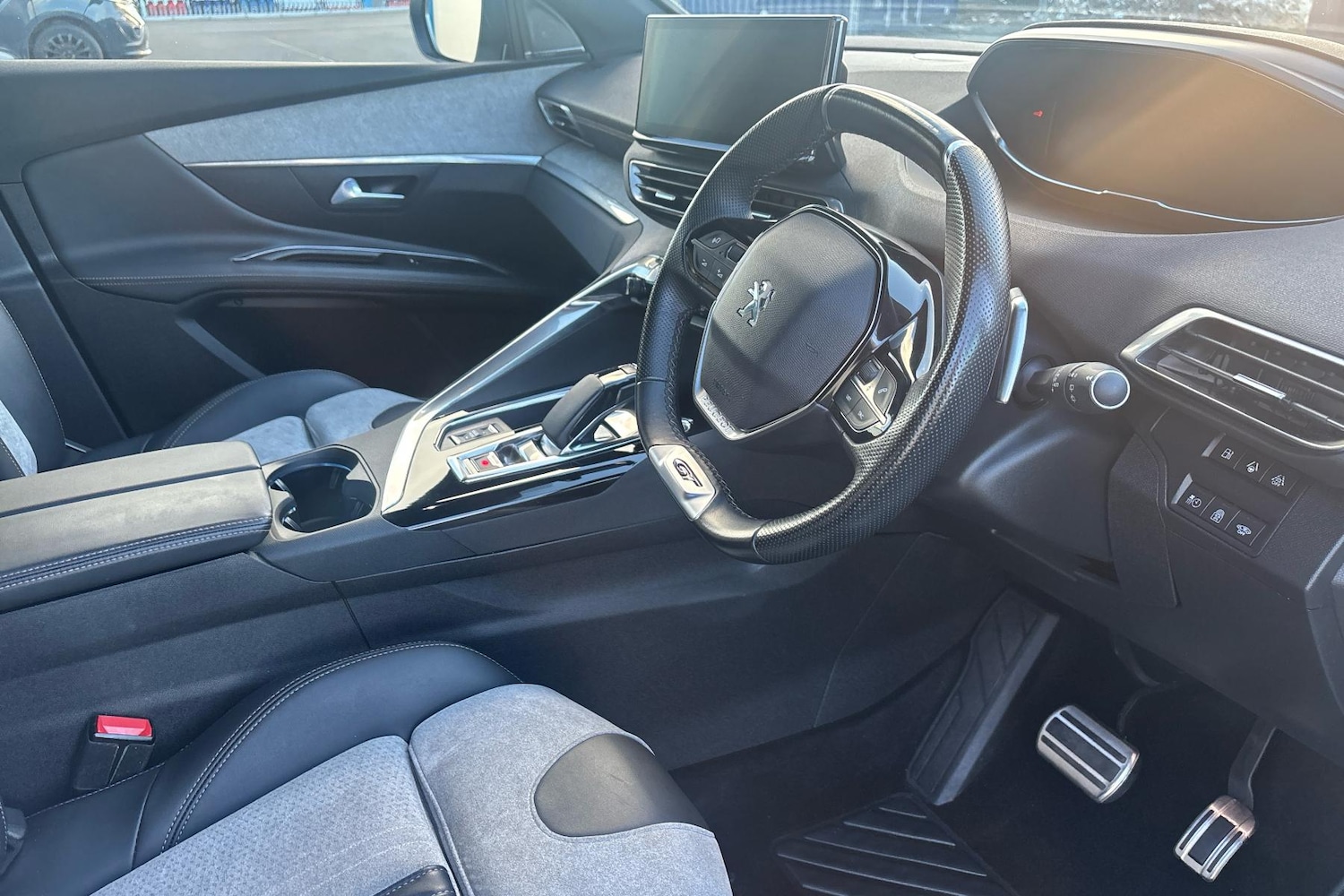 Used Peugeot 3008 2021 for sale - 77123805: Photo 2