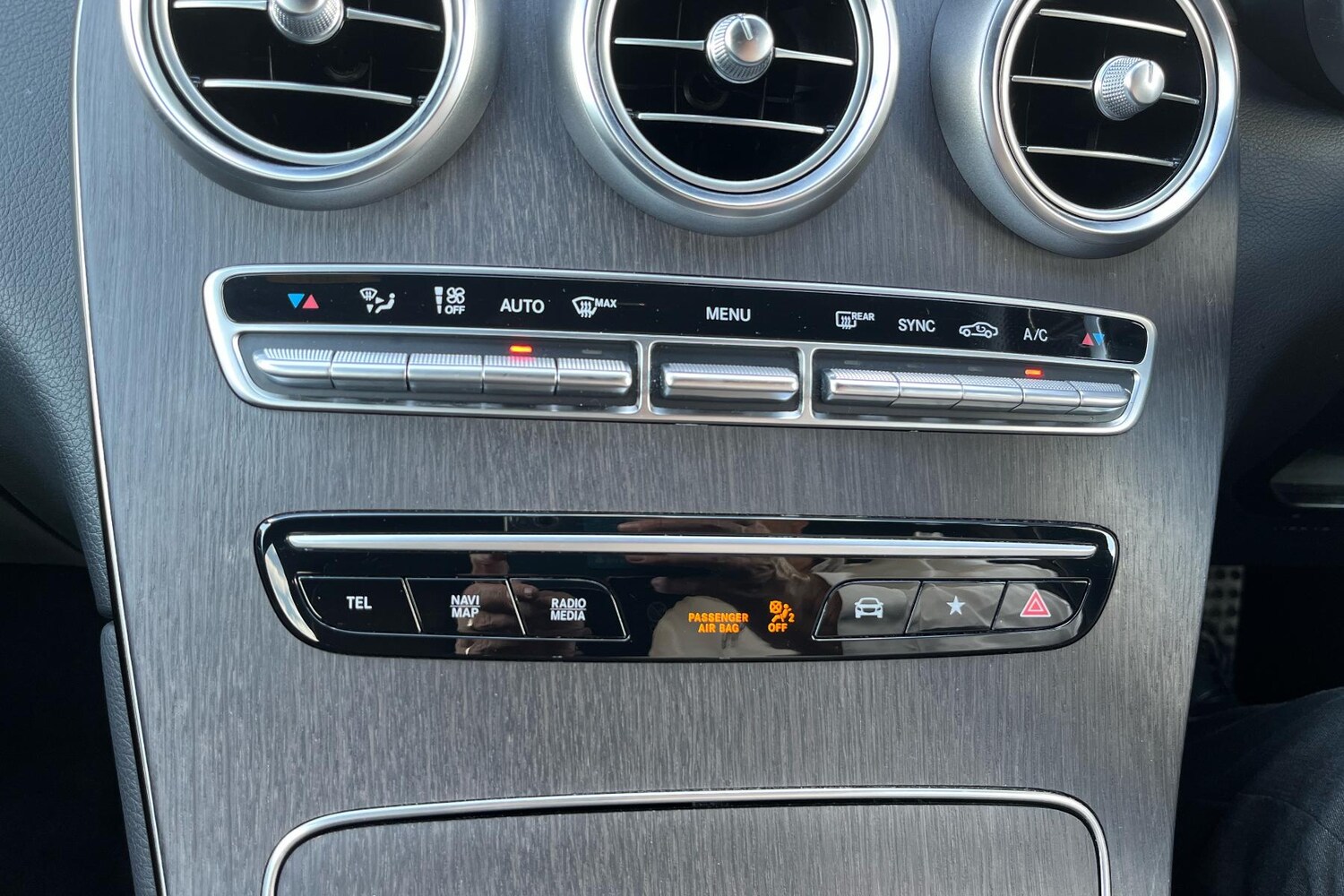 Used Mercedes-Benz GLC 2019 for sale - 75816472: Photo 16