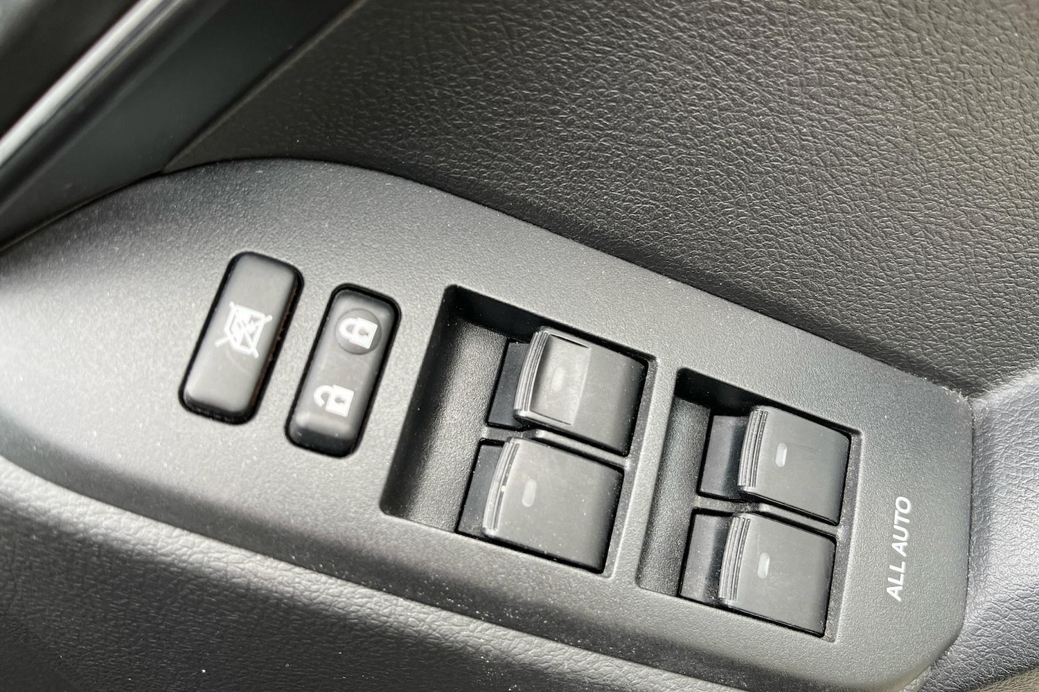 Used Toyota Landcruiser 2016 for sale - 76015721: Photo 18