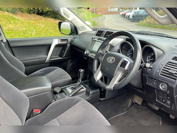Used Toyota Landcruiser 2016 for sale - 76015721: Photo 2
