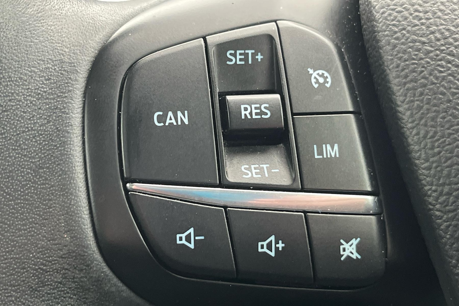 Used Ford Focus 2020 for sale - 76892908: Photo 22