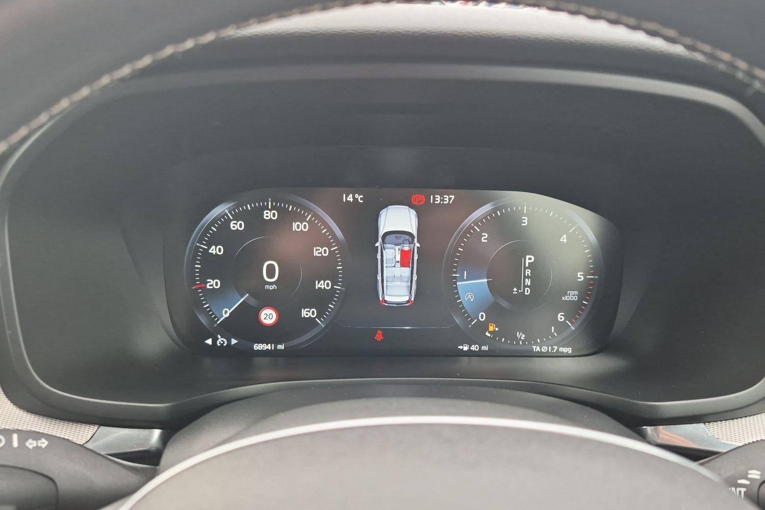 Used Volvo V60 2019 for sale - 77699096: Photo 13