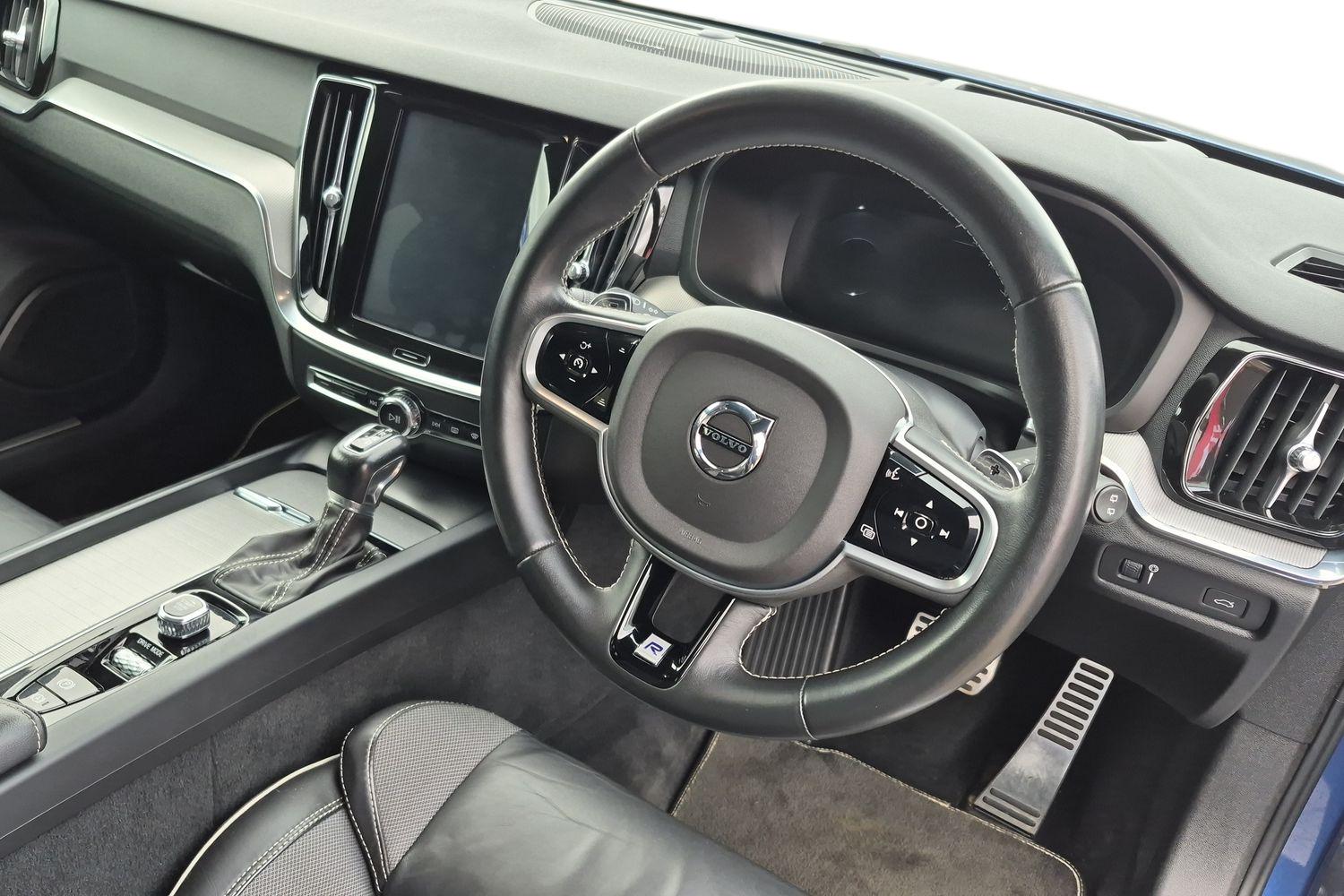 Used Volvo V60 2019 for sale - 77699096: Photo 2