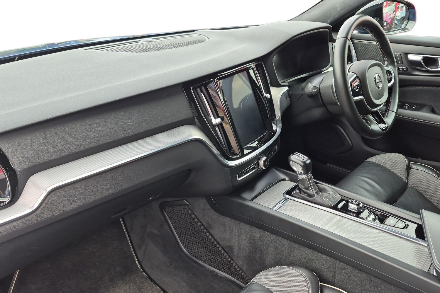 Used Volvo V60 2019 for sale - 77699096: Photo 5