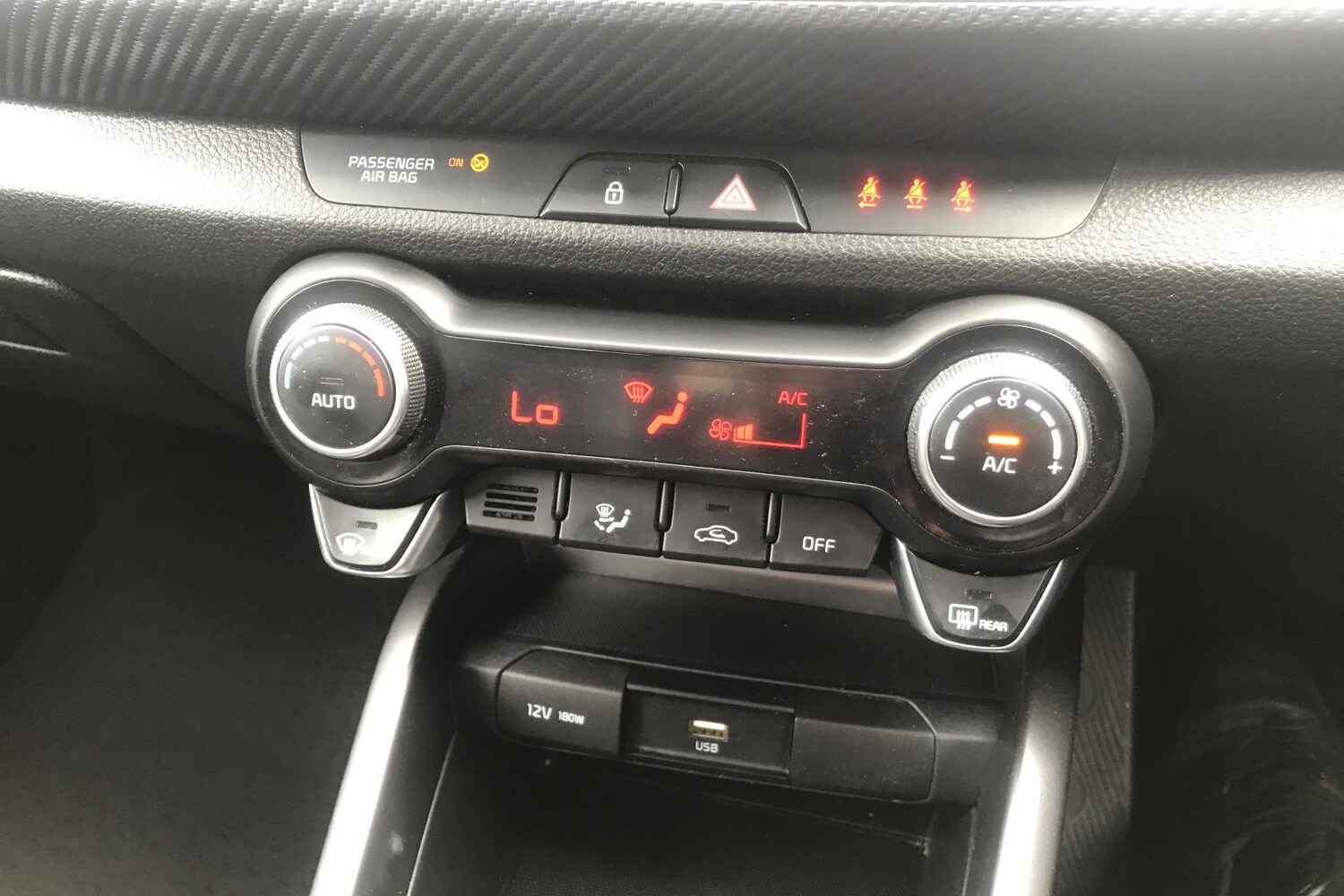 Used Kia Stonic 2022 for sale - 77361619: Photo 19