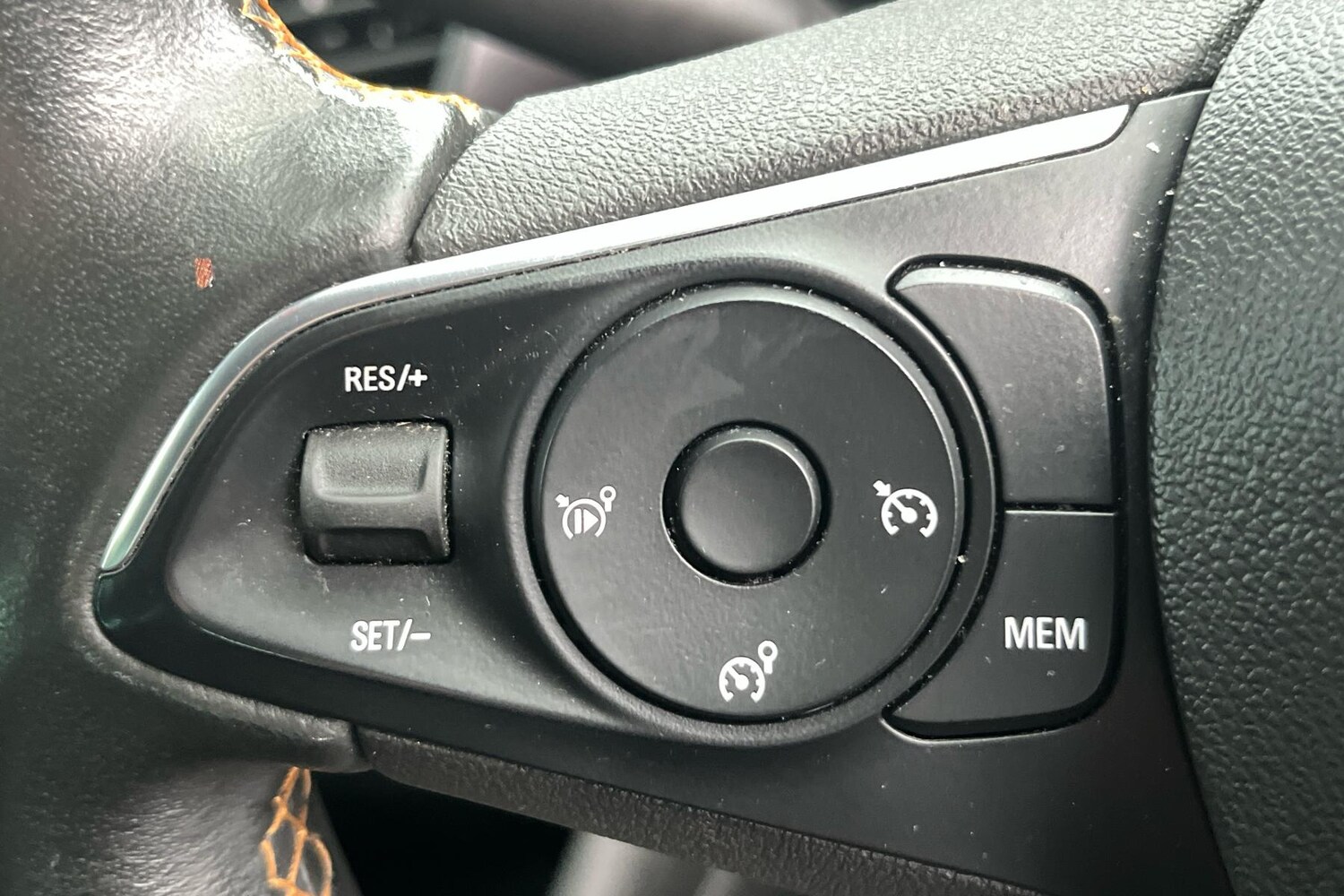 Used Vauxhall Crossland X 2019 for sale - 76390958: Photo 24