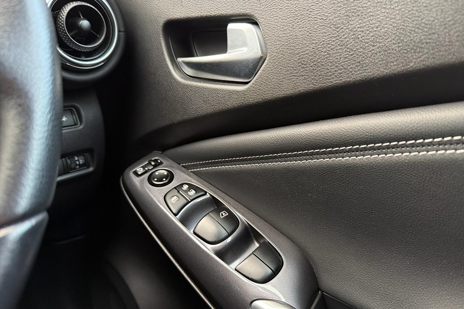 Used Nissan Juke 2022 for sale - 76588177: Photo 24