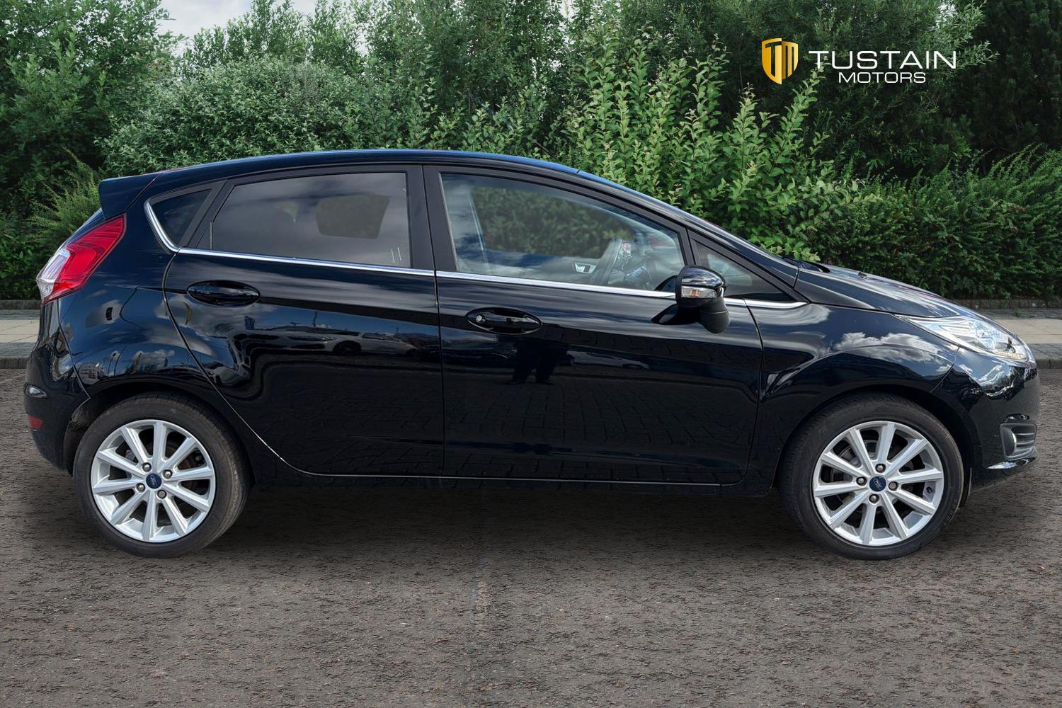 Used Ford Fiesta 2017 for sale - 77929122: Photo 8