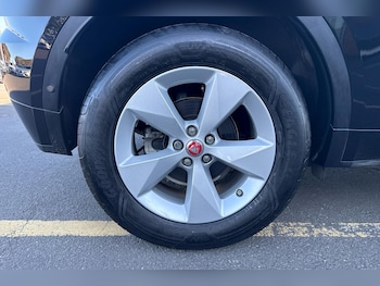 Used Jaguar E-Pace 2018 for sale - 76624845: Photo