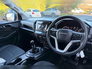 Used Isuzu D-Max 2023 for sale - 76705325: Photo