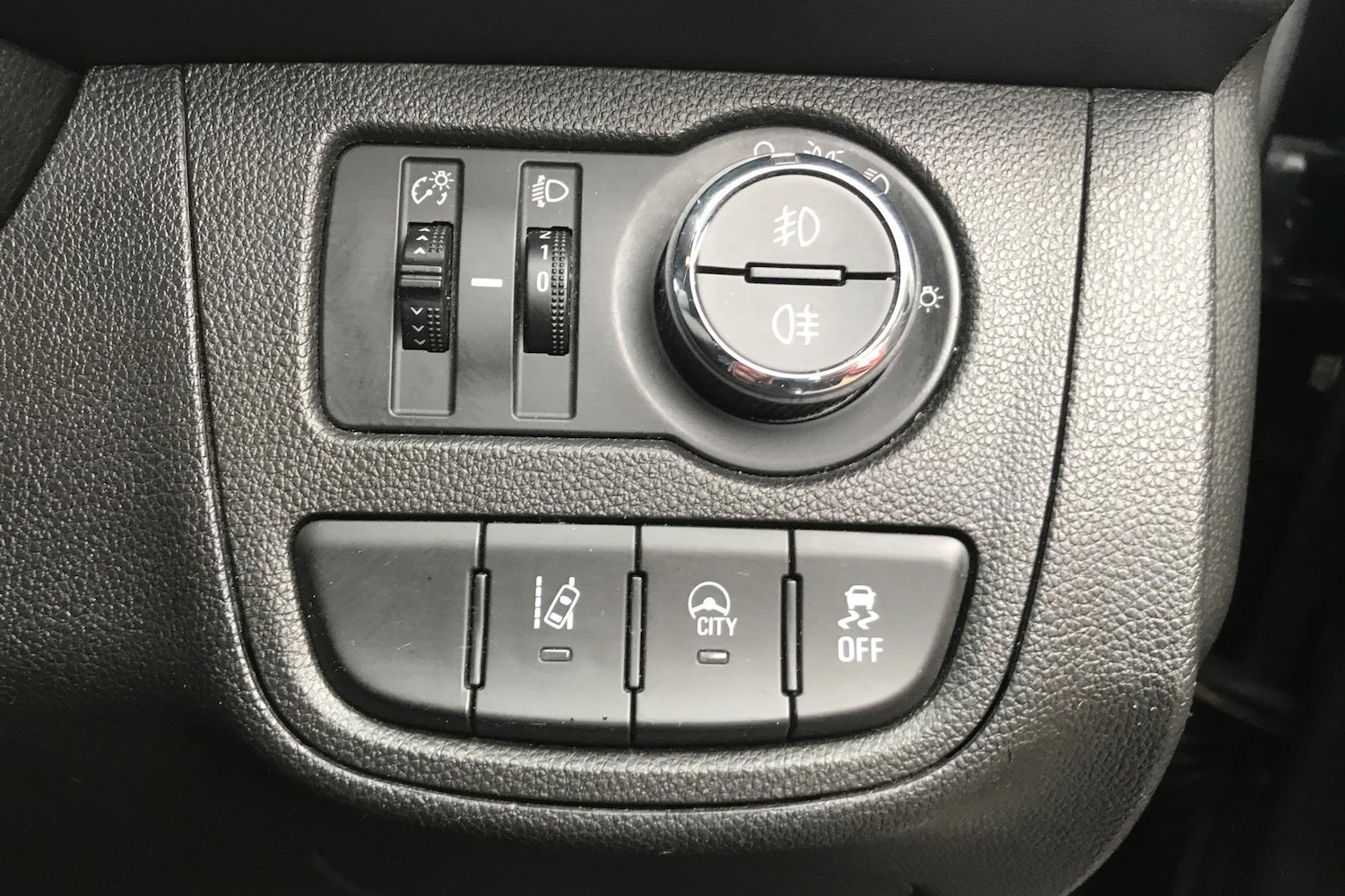 Used Vauxhall Viva 2016 for sale - 76351490: Photo 22