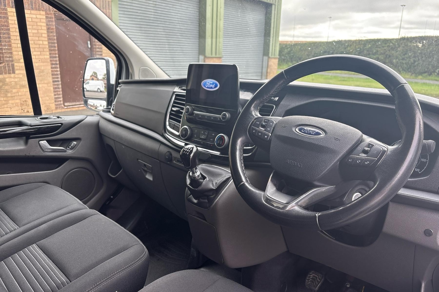 Used Ford Transit Custom 2022 for sale - 76564614: Photo 2