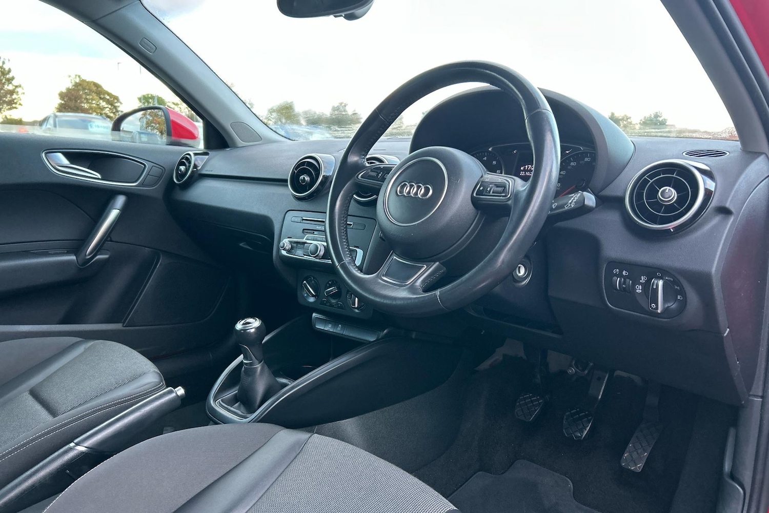 Used Audi A1 2018 for sale - 77076879: Photo 2