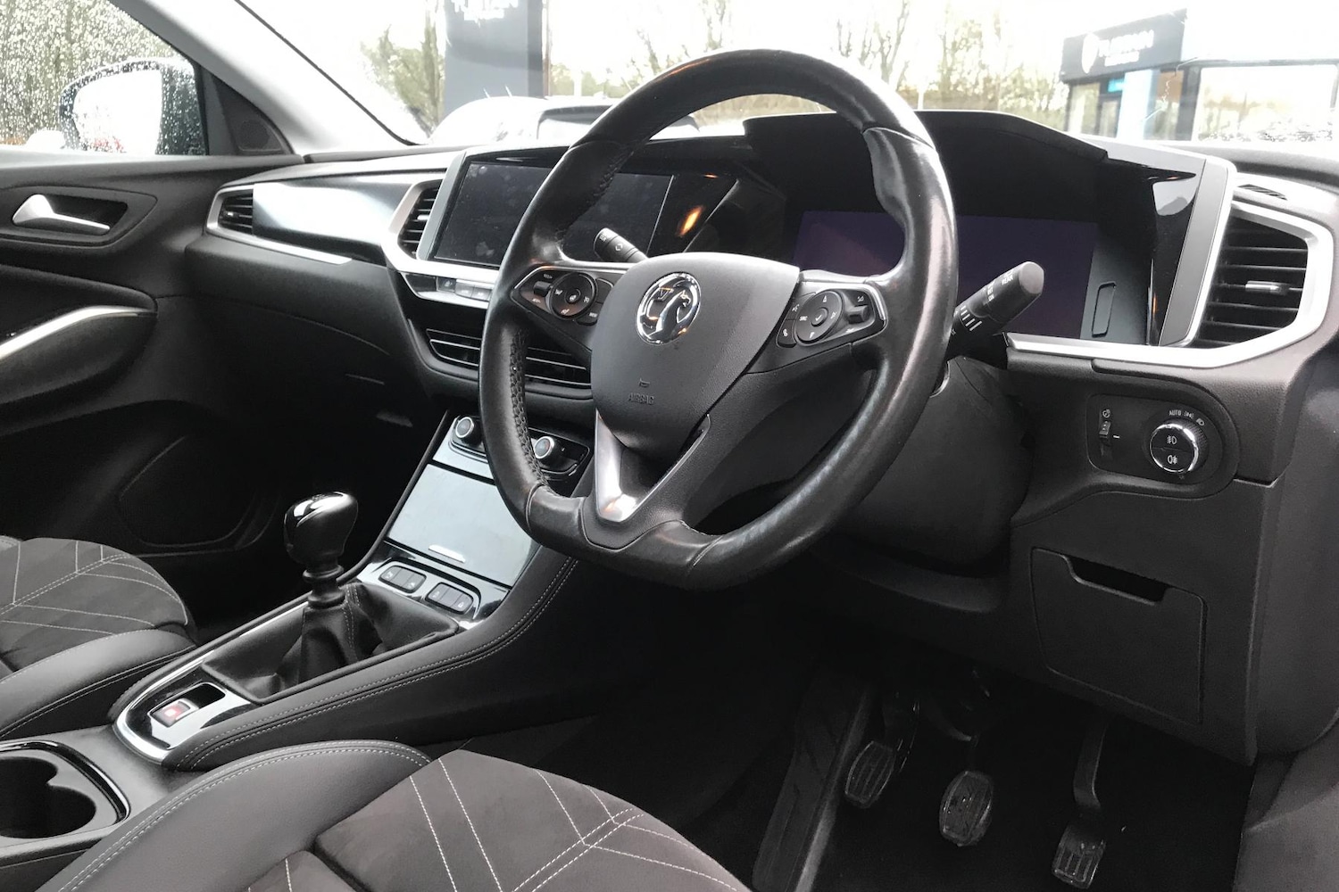 Used Vauxhall Grandland 2022 for sale - 77083213: Photo 2
