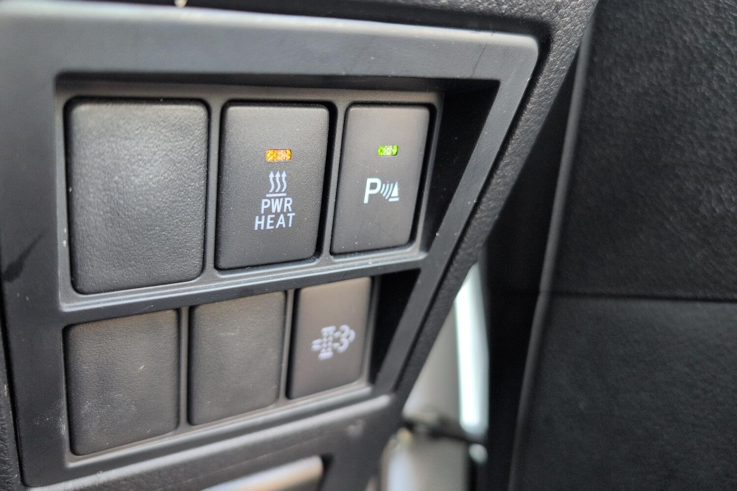 Used Toyota Hilux 2023 for sale - 76564686: Photo 17