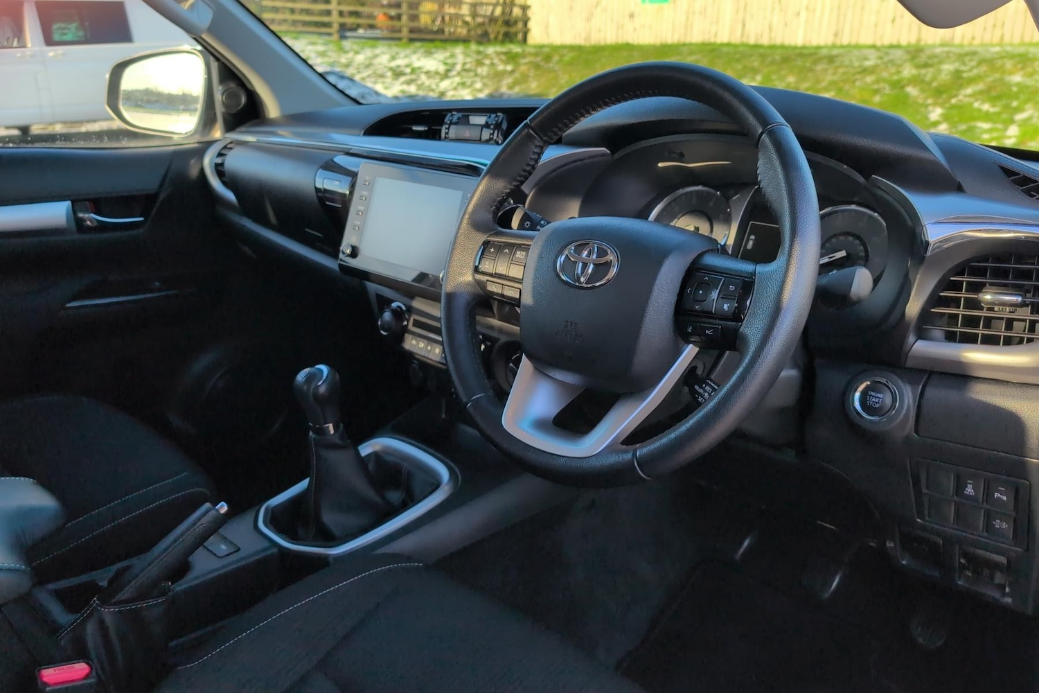 Used Toyota Hilux 2023 for sale - 76564686: Photo 2