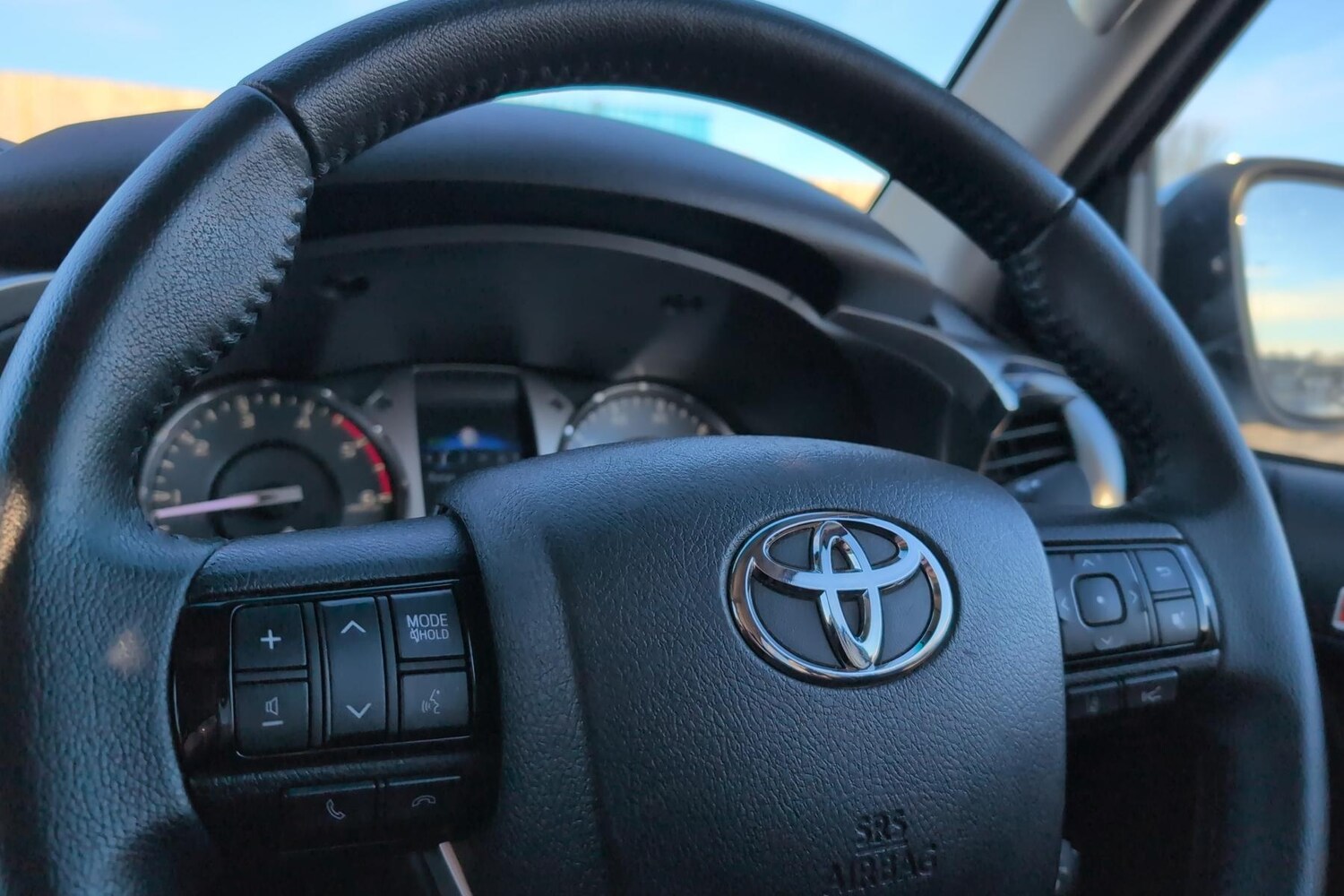 Used Toyota Hilux 2023 for sale - 76564686: Photo 23
