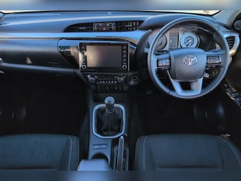 Used Toyota Hilux 2023 for sale - 76564686: Photo