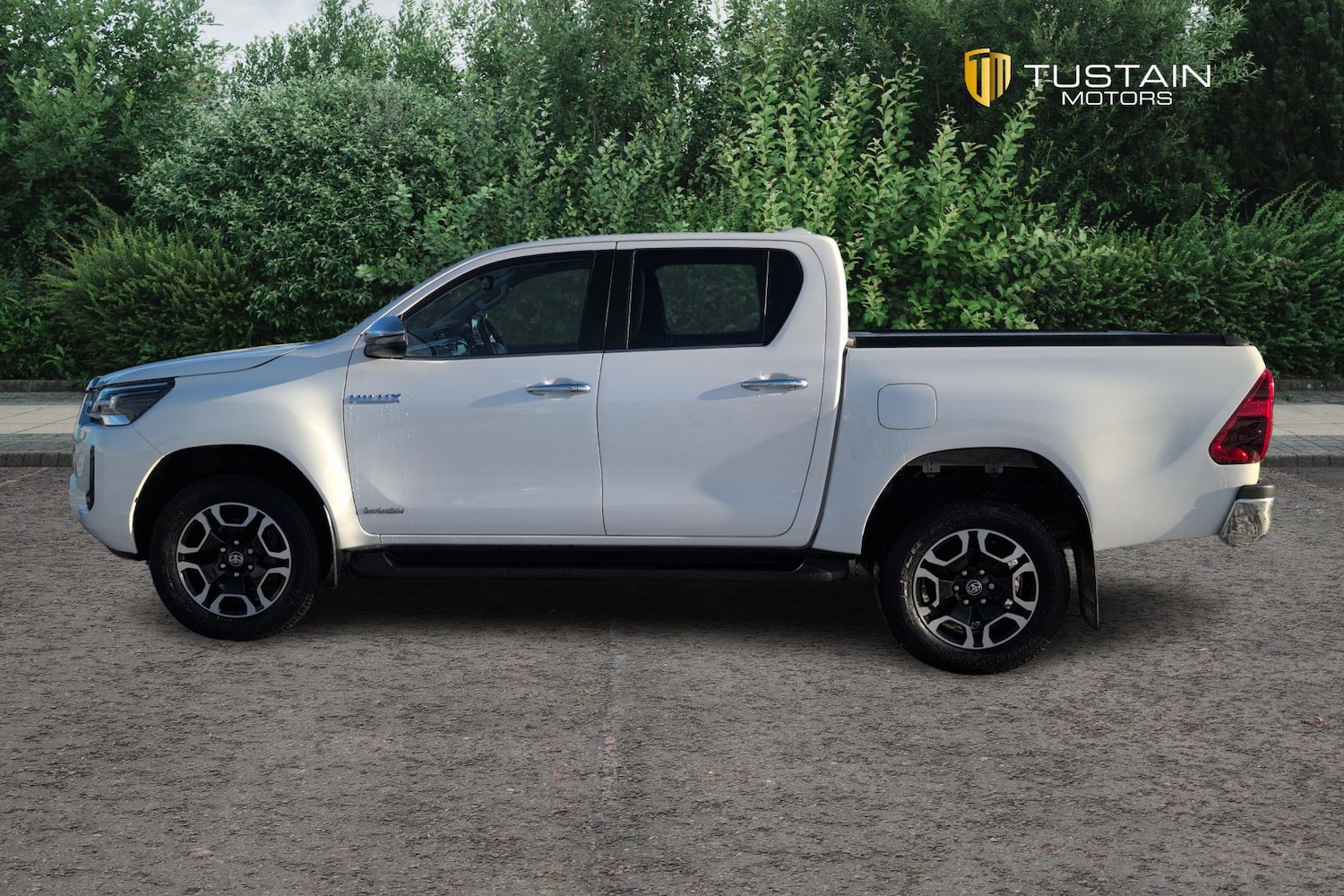 Used Toyota Hilux 2023 for sale - 76564686: Photo 9