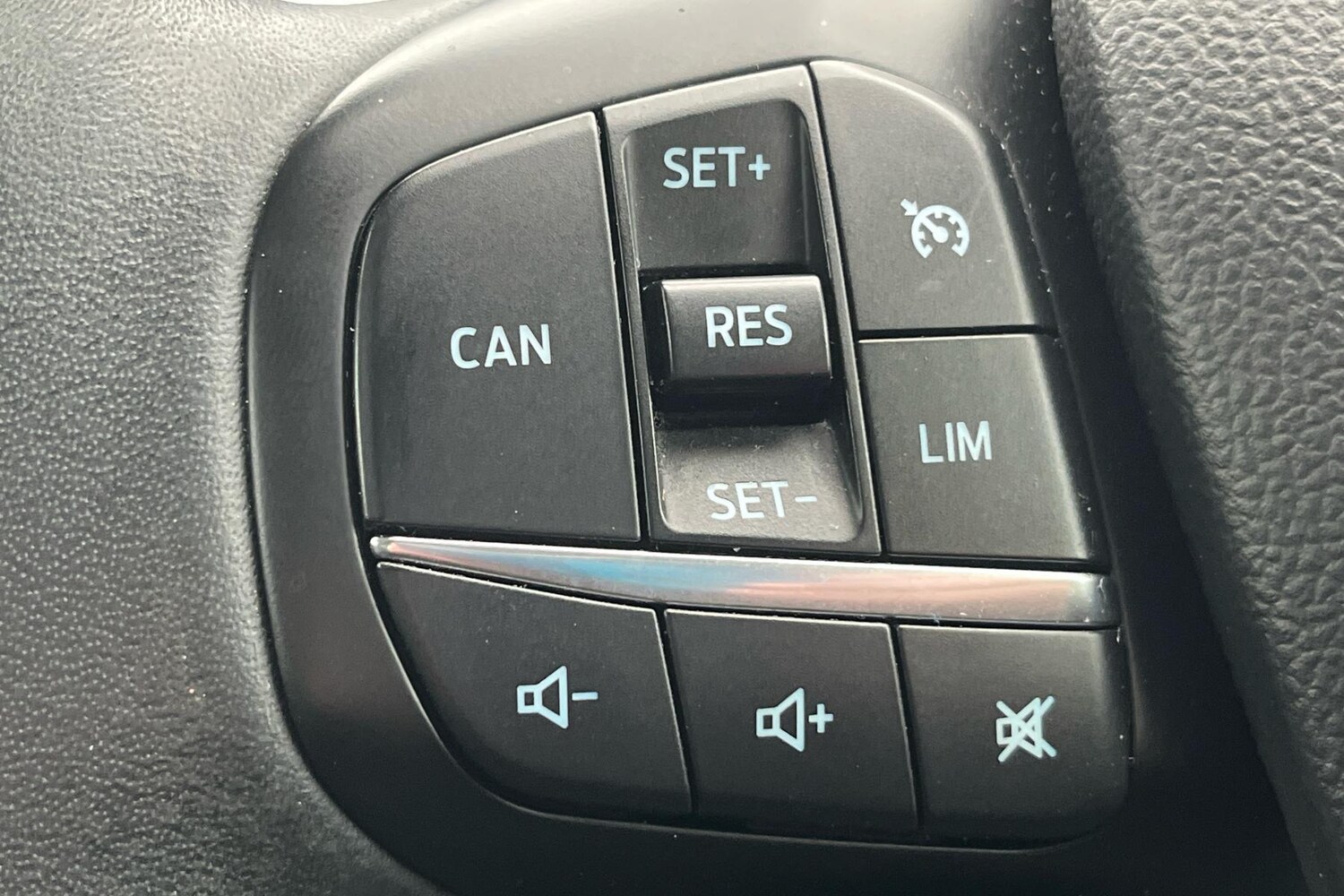 Used Ford Focus 2020 for sale - 76077002: Photo 22