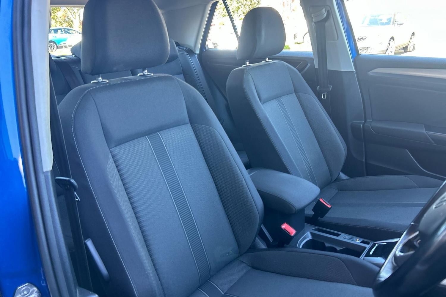 Used Volkswagen T-Roc 2023 for sale - 76624847: Photo 15