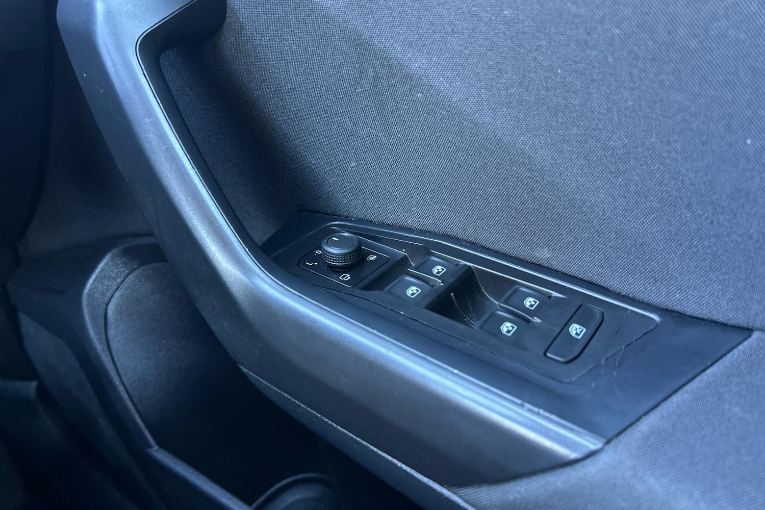 Used Volkswagen T-Roc 2023 for sale - 76624847: Photo 18