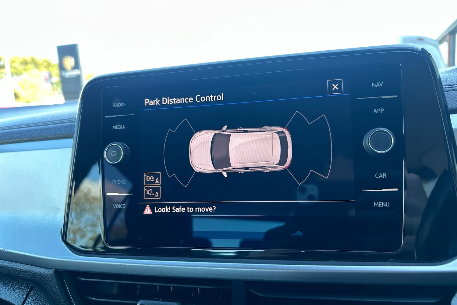 Used Volkswagen T-Roc 2023 for sale - 76624847: Photo 20