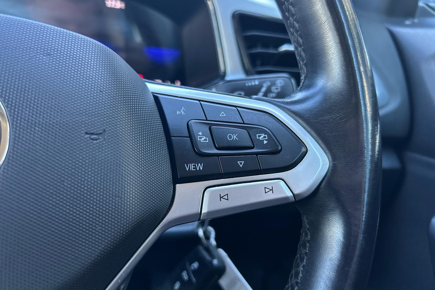 Used Volkswagen T-Roc 2023 for sale - 76624847: Photo 22