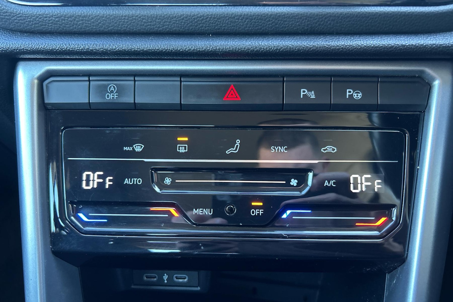 Used Volkswagen T-Roc 2023 for sale - 76624847: Photo 24