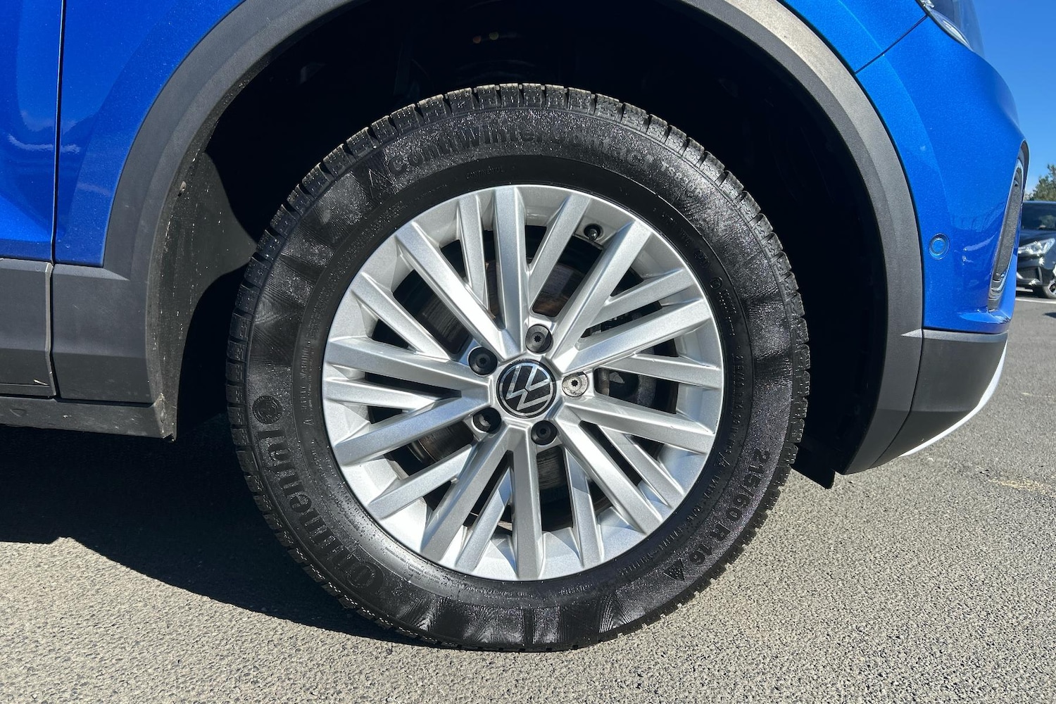 Used Volkswagen T-Roc 2023 for sale - 76624847: Photo 3