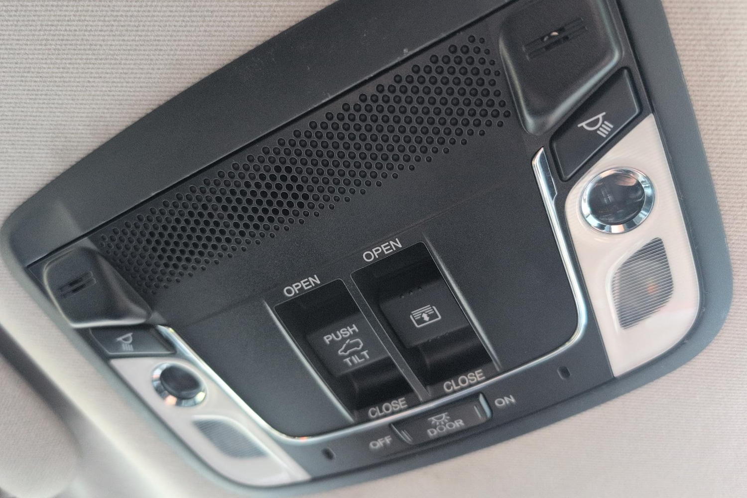 Used Honda HR-V 2016 for sale - 76892945: Photo 19