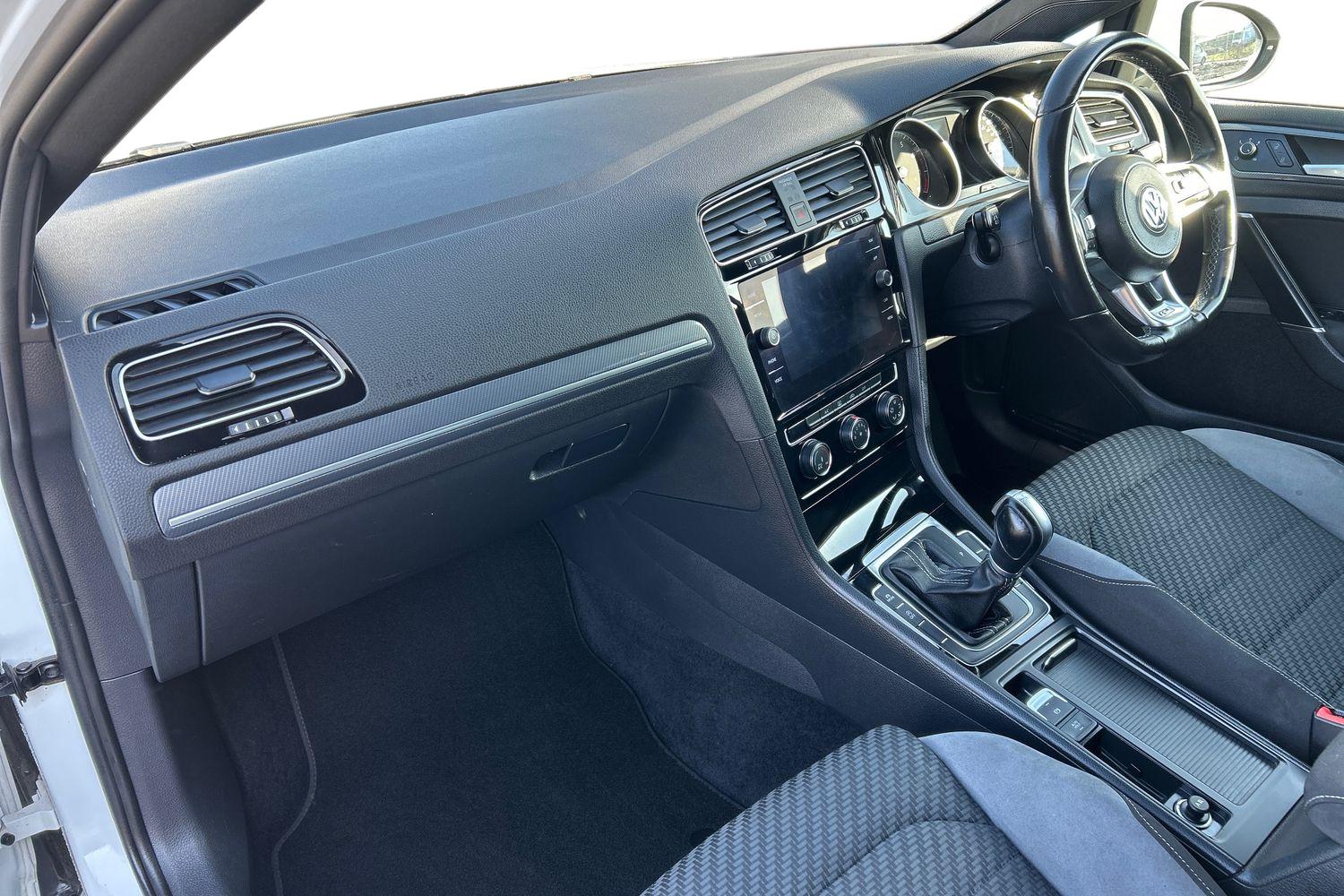 Used Volkswagen Golf 2018 for sale - 77886604: Photo 5