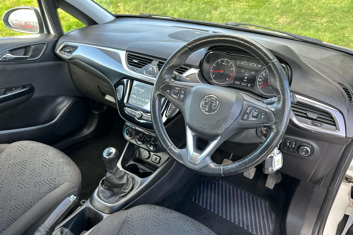 Used Vauxhall Corsa 2018 for sale - 76193645: Photo 2