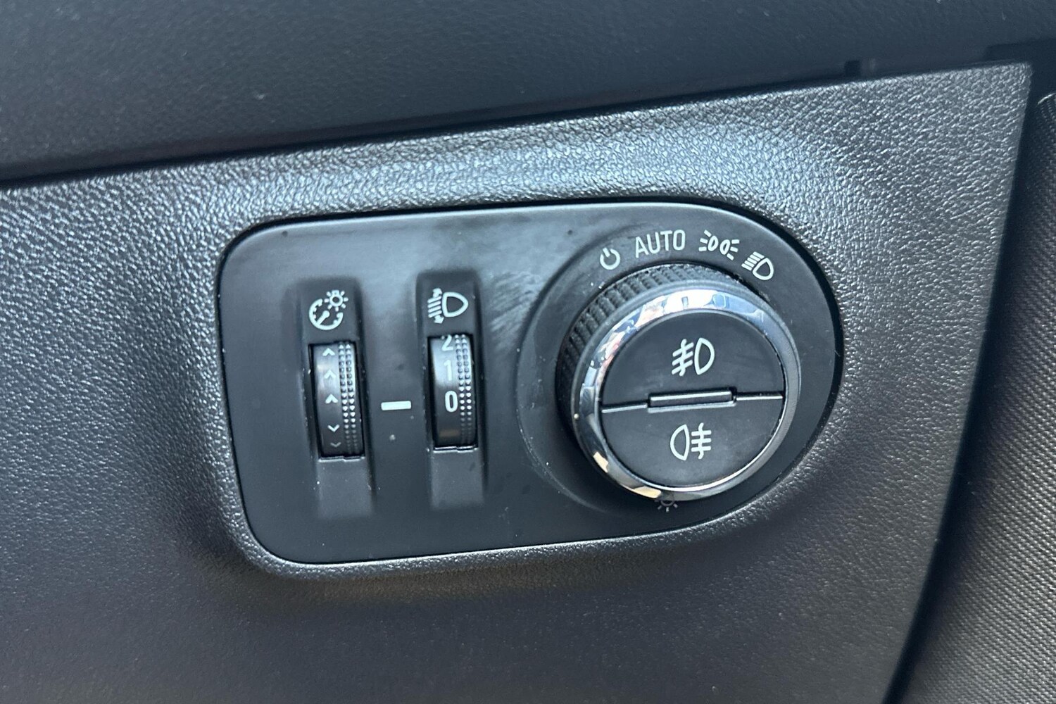 Used Vauxhall Corsa 2018 for sale - 76193645: Photo 25