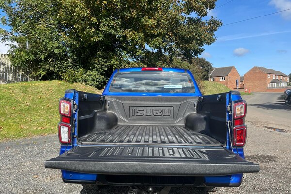 Used Isuzu D-Max 2023 for sale - 76034453: Photo 15
