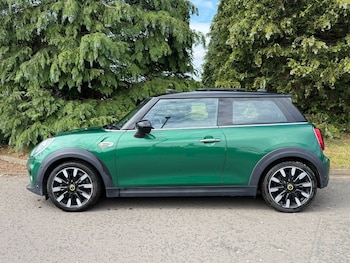 Used MINI Electric Hatch 2020 for sale - 79051435: Photo