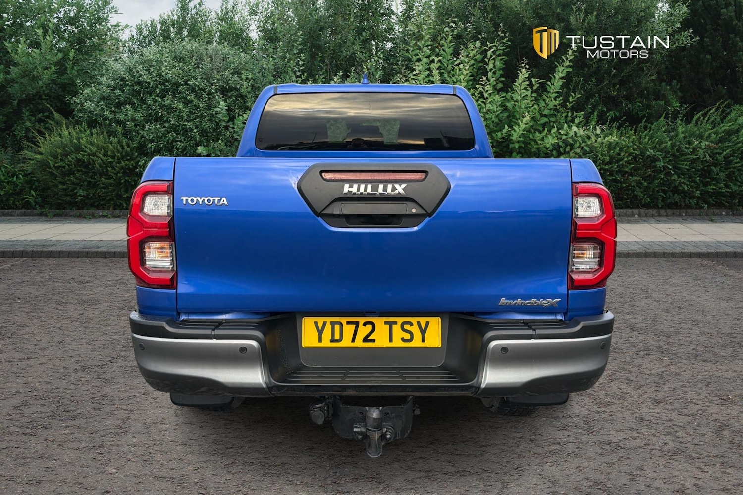 Used Toyota Hilux 2023 for sale - 77000395: Photo 11