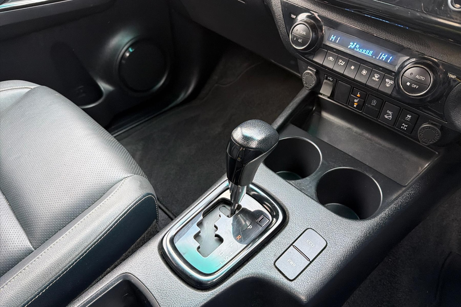 Used Toyota Hilux 2023 for sale - 77000395: Photo 14