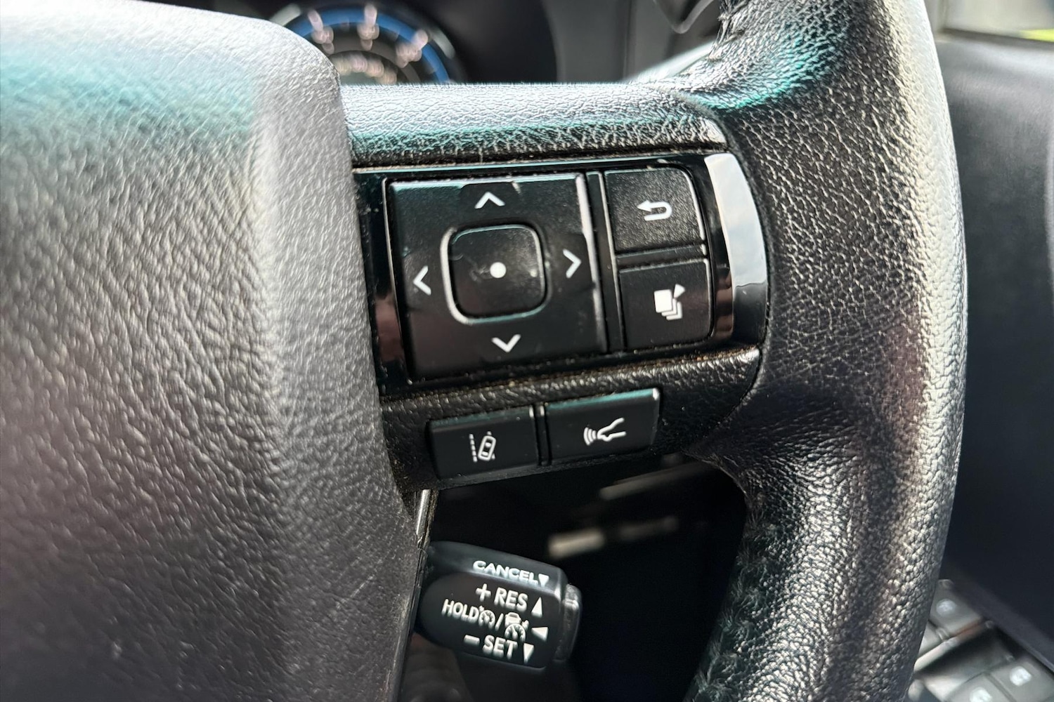 Used Toyota Hilux 2023 for sale - 77000395: Photo 23