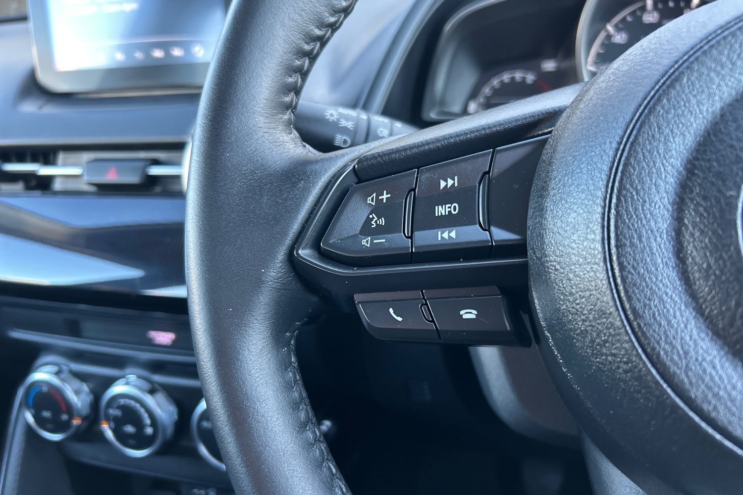 Used Mazda Mazda2 2022 for sale - 77815230: Photo 21