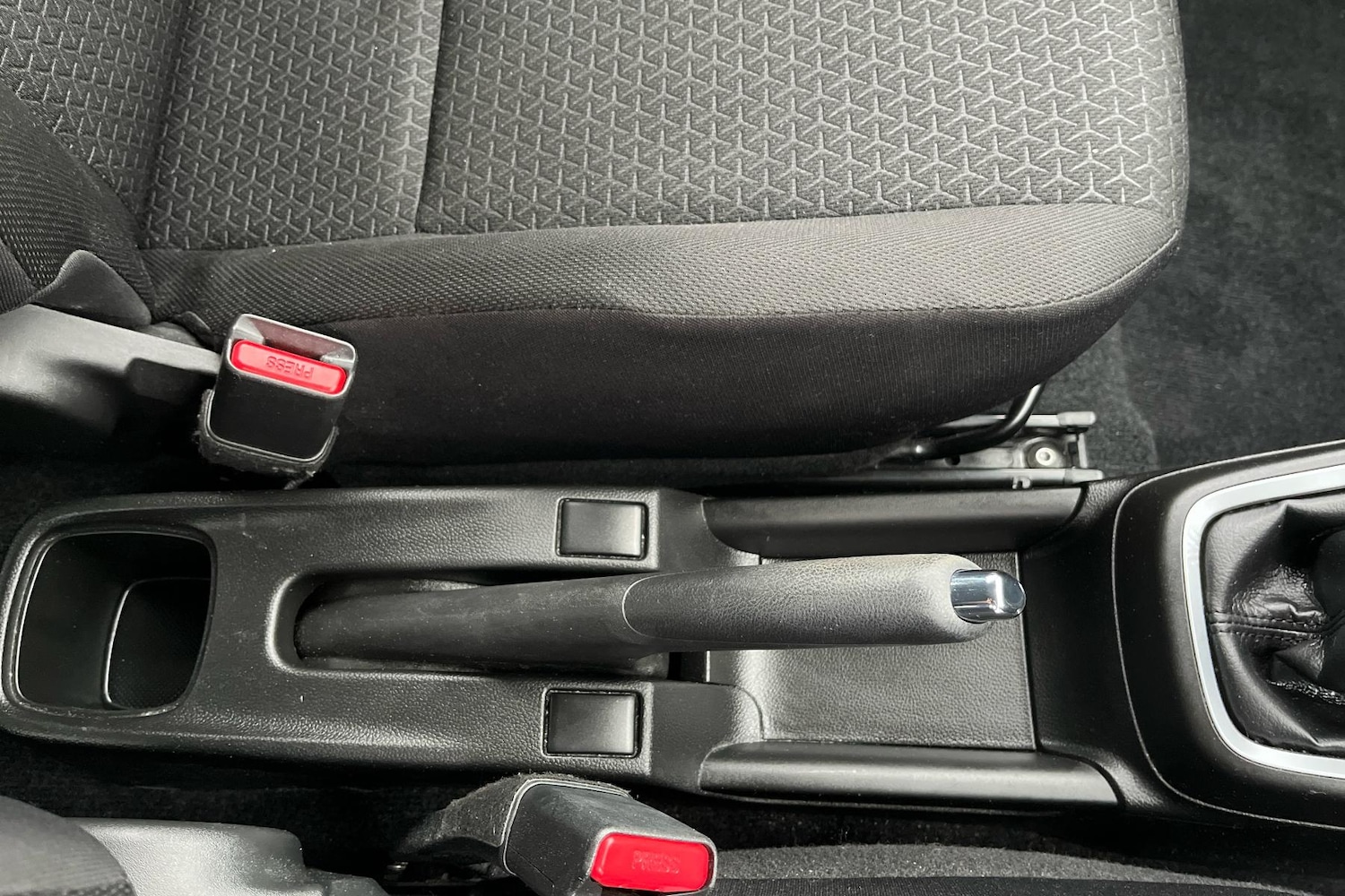 Used Suzuki Swift 2020 for sale - 76502804: Photo 19