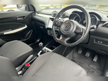 Used Suzuki Swift 2020 for sale - 76502804: Photo