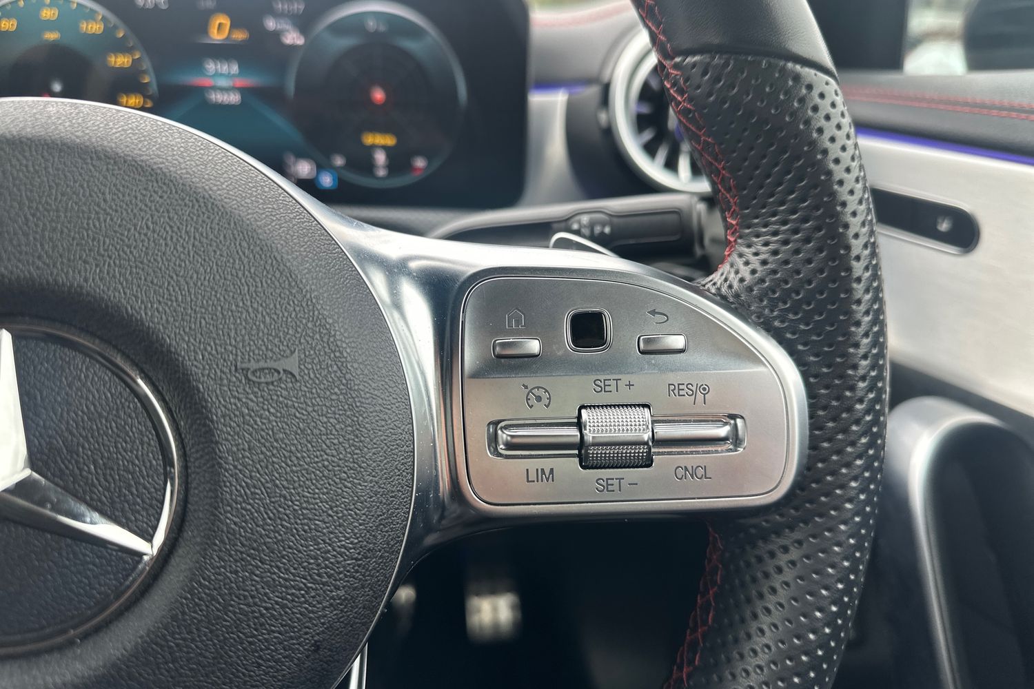 Used Mercedes-Benz CLA 2023 for sale - 76401583: Photo 17