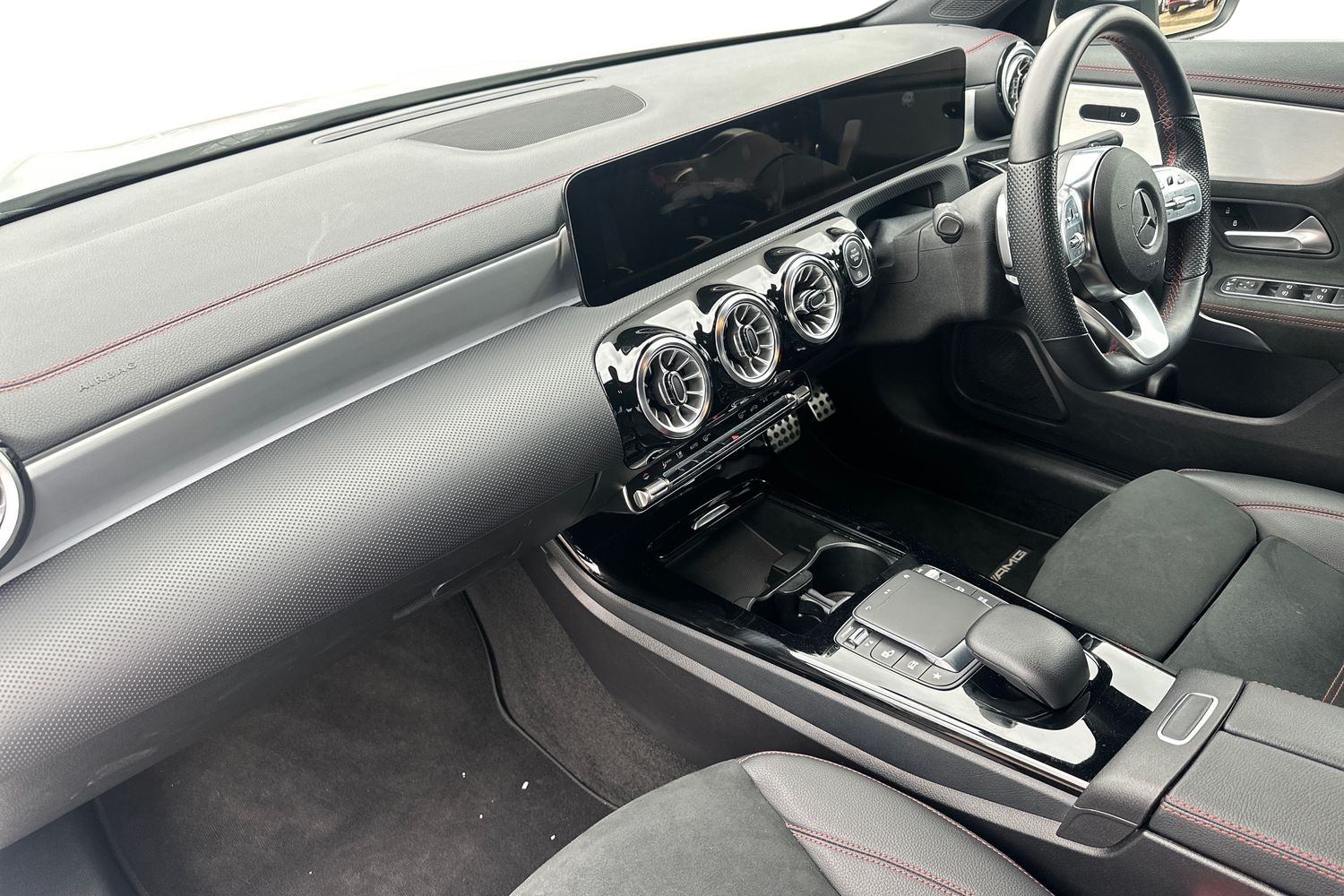 Used Mercedes-Benz CLA 2023 for sale - 76401583: Photo 5