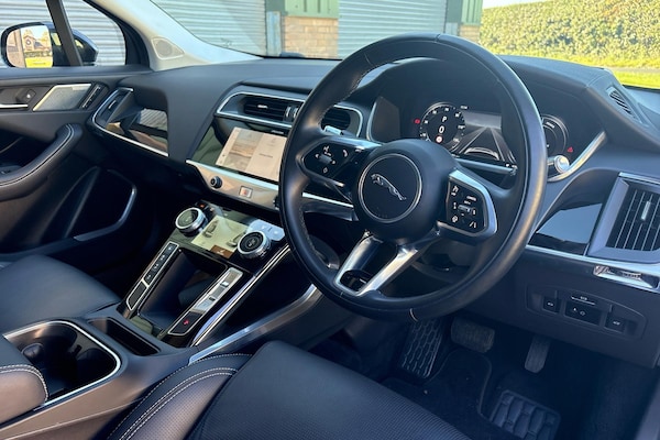 Used Jaguar I-Pace 2021 for sale - 76015712: Photo 2