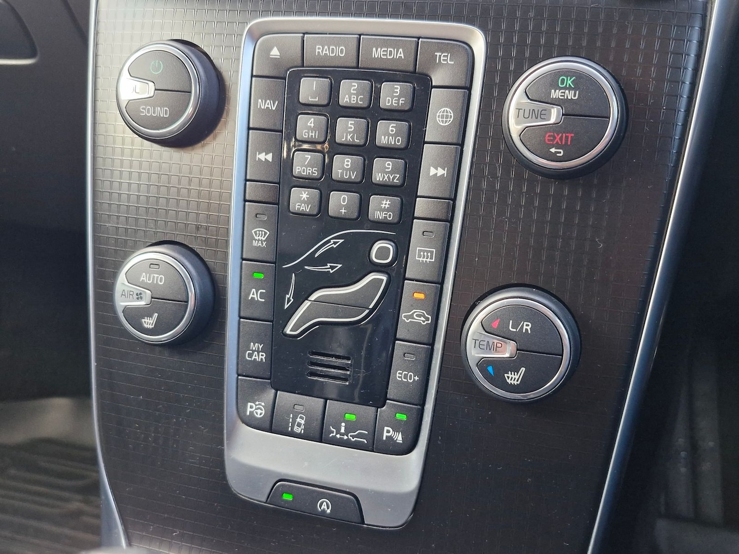 Used Volvo V40 2018 for sale - 77239571: Photo 20