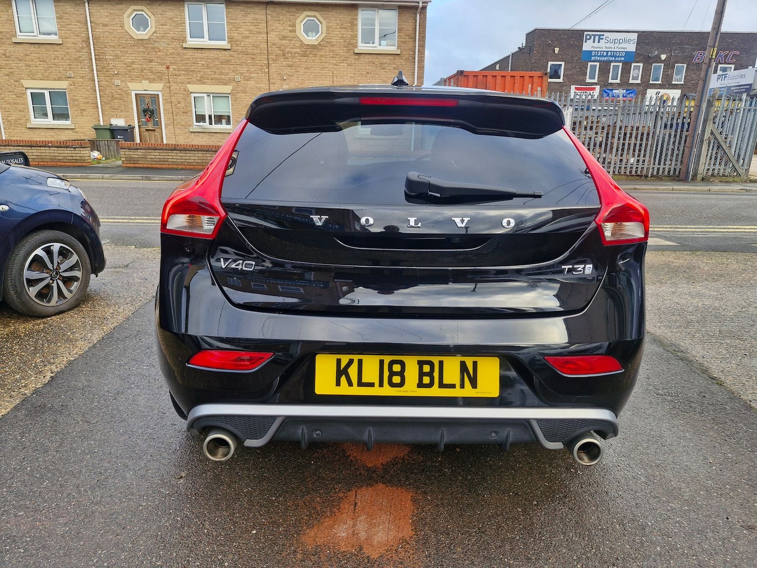 Used Volvo V40 2018 for sale - 77239571: Photo 4